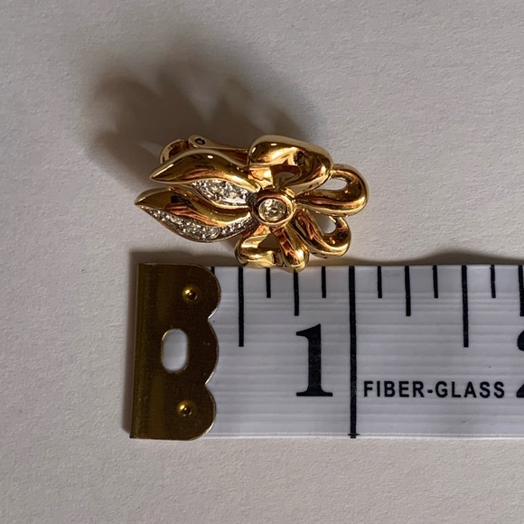 Vintage Nina Ricci bow tie earrings with crystal rhinestones clip on 1980s - Picture 8 of 9